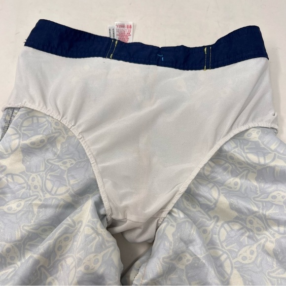 Star Wars Boys Youth Baby Yoda Swim Trunks Mandalorian Disney Size 9 10 - Picture 8 of 10